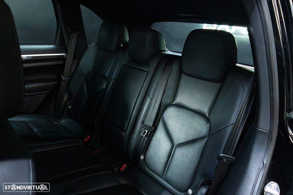 Porsche Cayenne Diesel Platinum Edition - 25