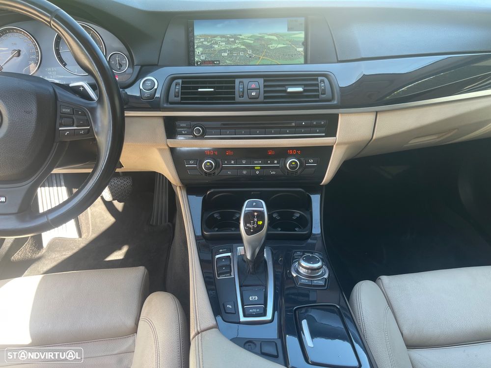 BMW 525 d Exclusive Auto - 8