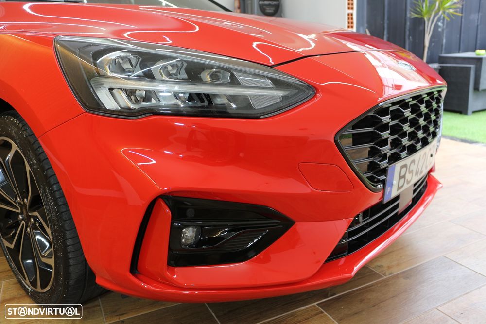 Ford Focus 1.0 EcoBoost S&S ST-LINE - 13