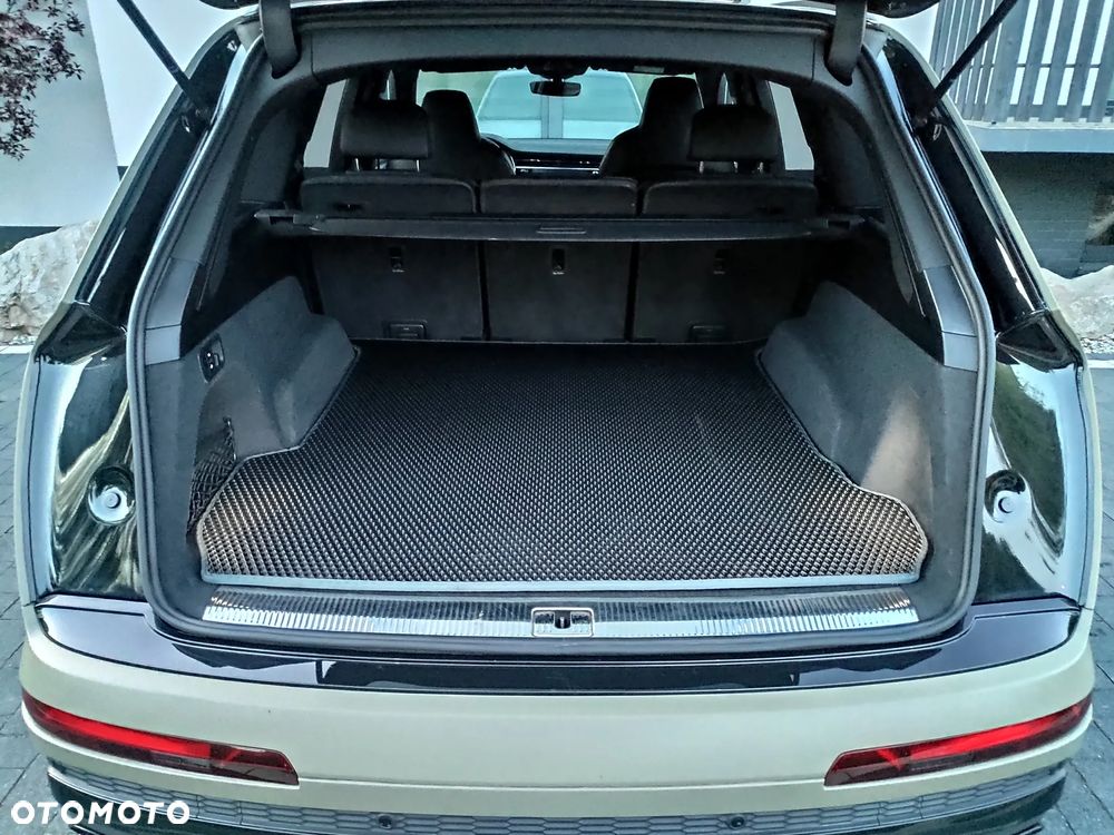 Audi SQ7 - 16