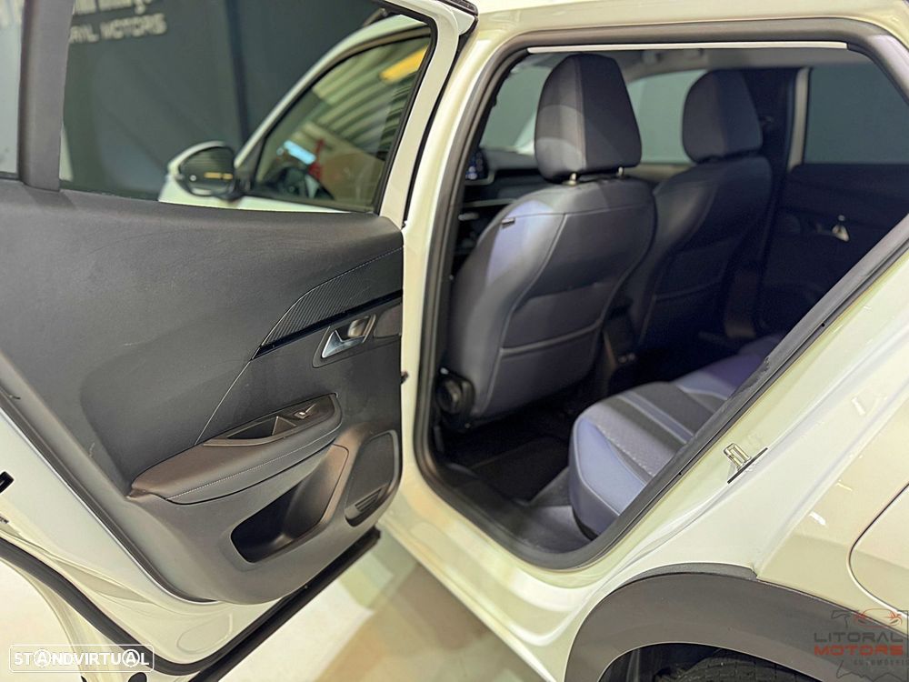 Peugeot 2008 1.2 PureTech Allure Pack - 16