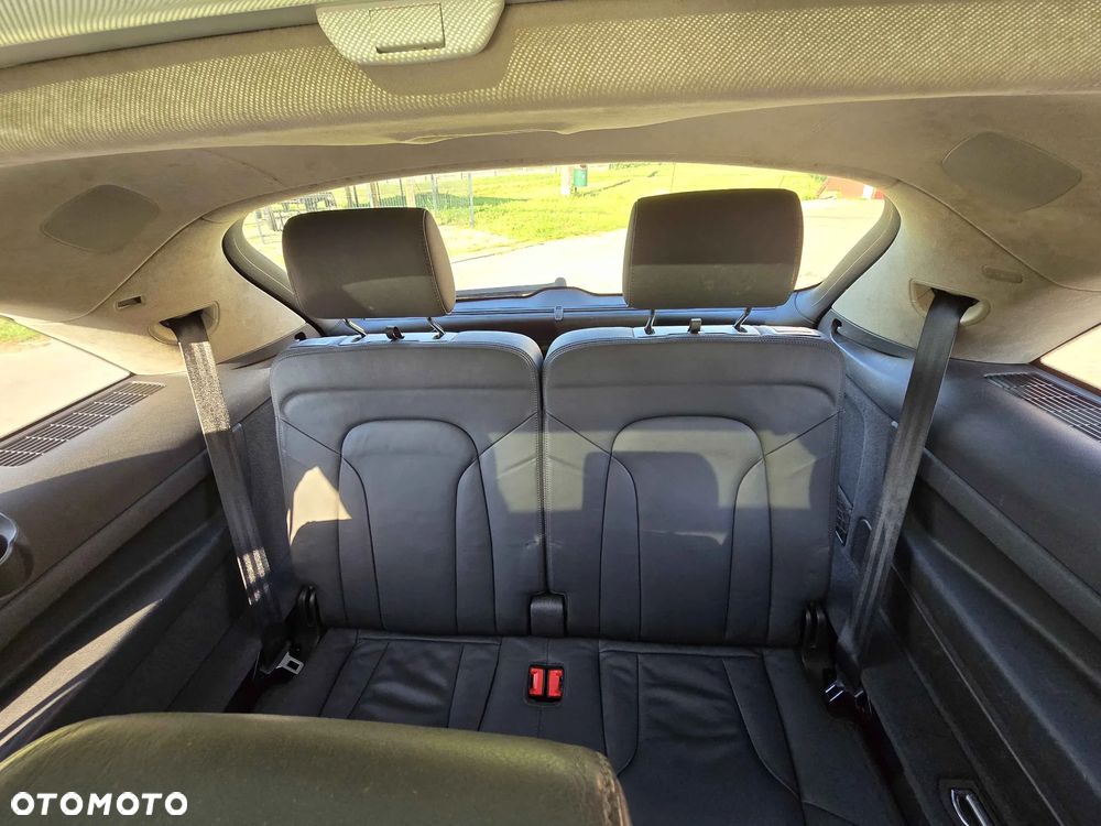 Audi Q7 - 10