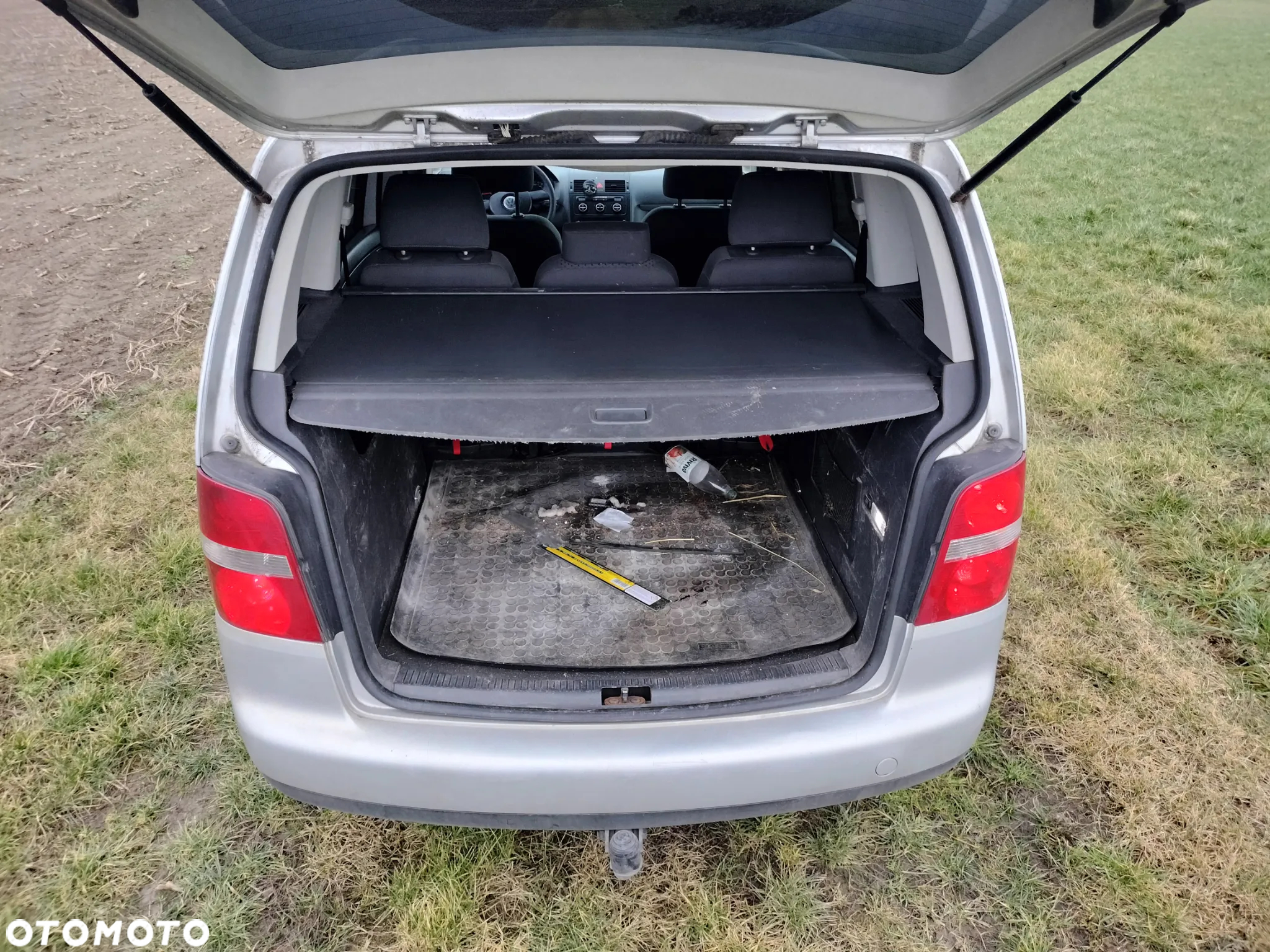 touran czesci 1.9tdi kod silnika BJB kod farby LA7W - 6