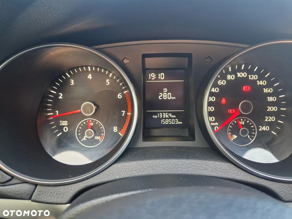 Volkswagen Golf 1.6 Comfortline - 15