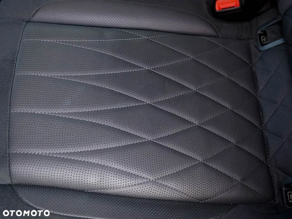 Mercedes-Benz GLE - 22