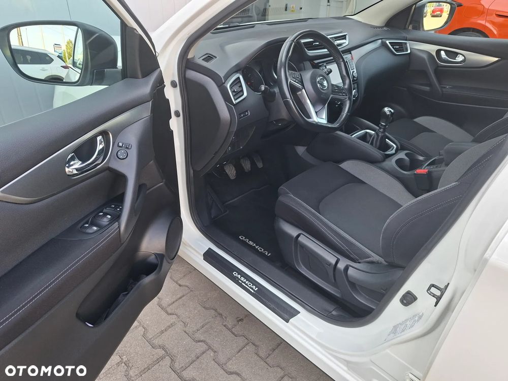 Nissan Qashqai 1.2 DIG-T Tekna EU6 - 25