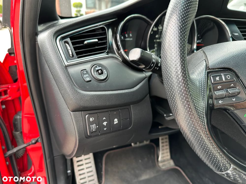Kia Ceed - 18