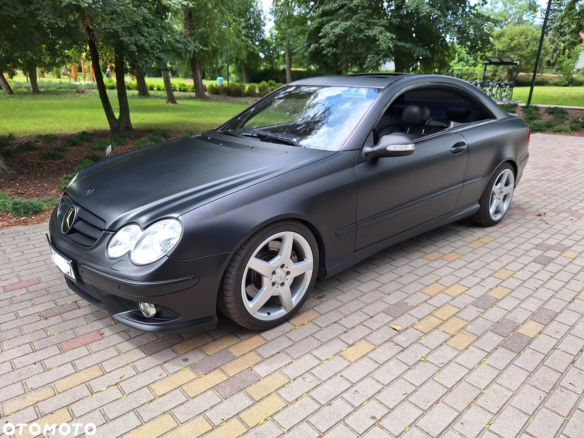 Mercedes-Benz CLK Coupe 350 7G-TRONIC Avantgarde - 4