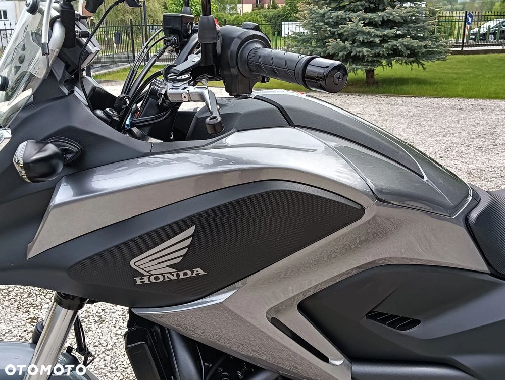 Honda NC - 9