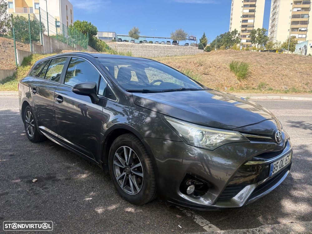 Toyota Auris Touring Sports - 3