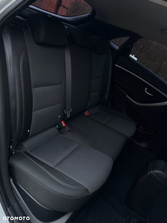 Hyundai i30 1.4 Comfort EU5 - 28