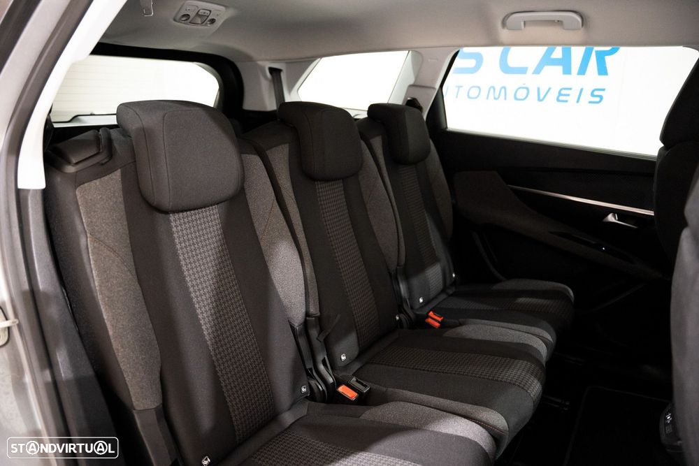 Peugeot 5008 1.2 PureTech Allure EAT8 - 15