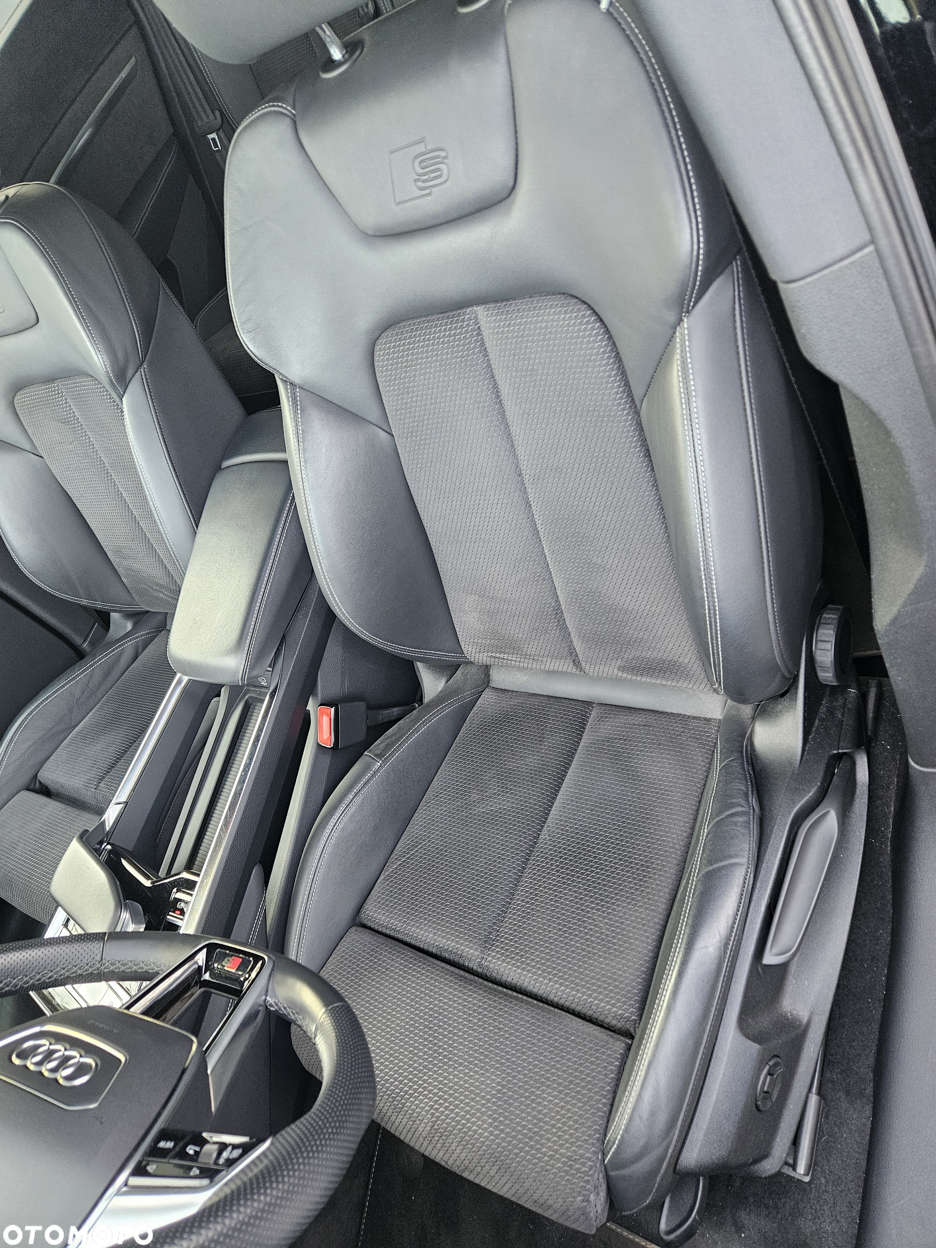 Audi e-tron 50 quattro S line - 16