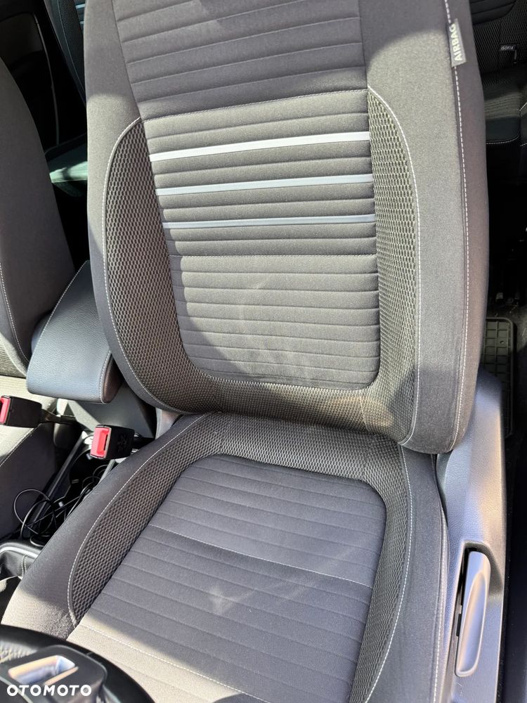 Volkswagen Sharan 2.0 TDI BlueMotion Technology Cup - 33