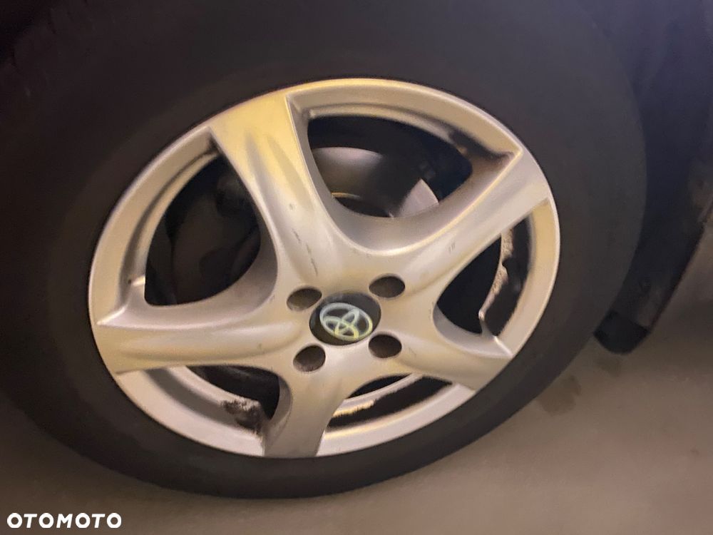 Toyota Corolla - 12