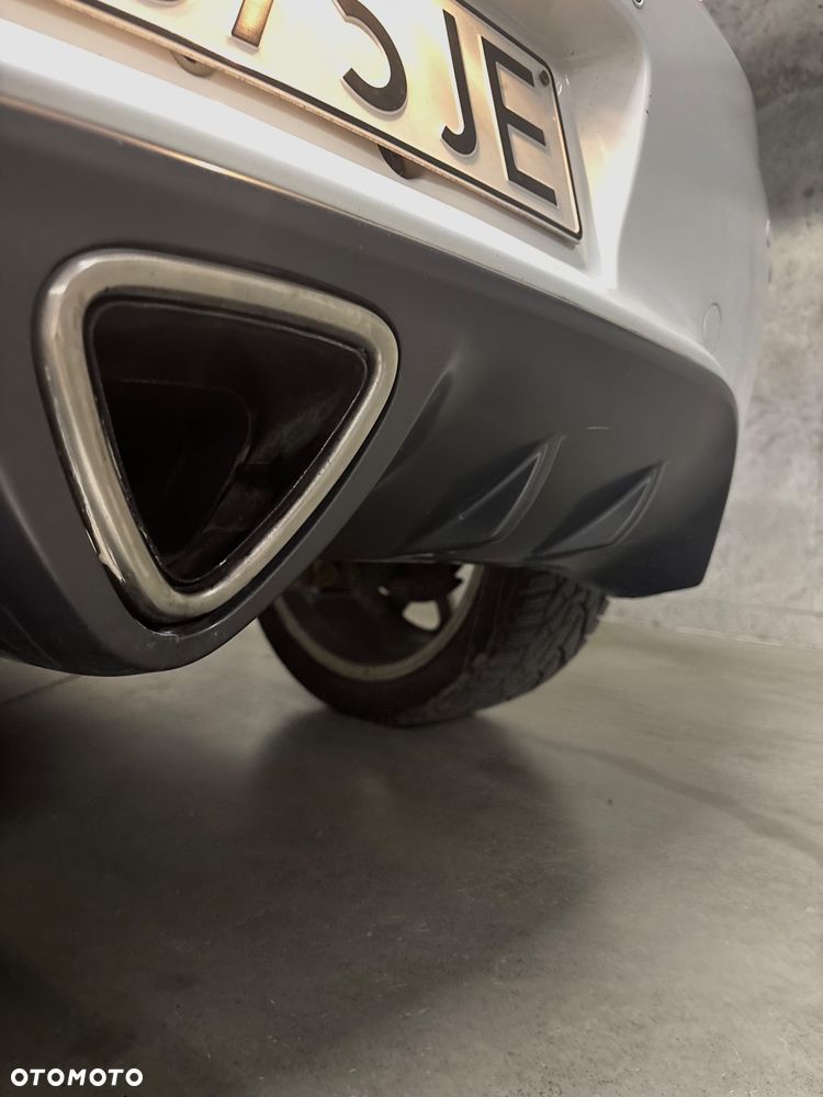 Opel Corsa 1.6 Turbo OPC - 17