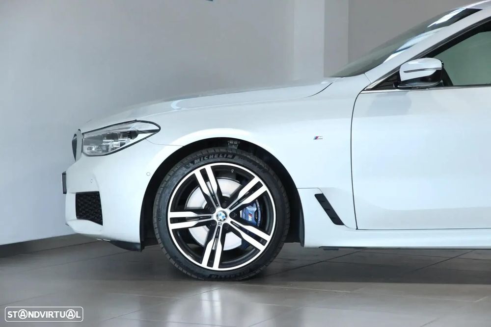 BMW 640 Gran Turismo d xDrive Pack M - 38