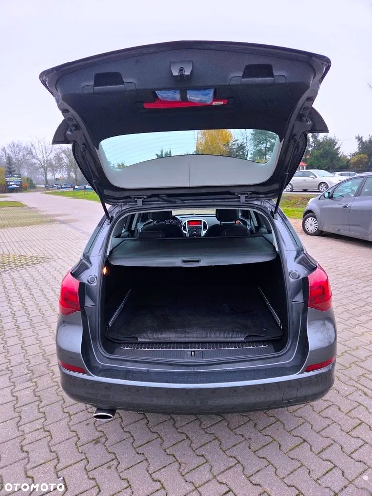 Opel Astra IV 1.4 T Cosmo - 10