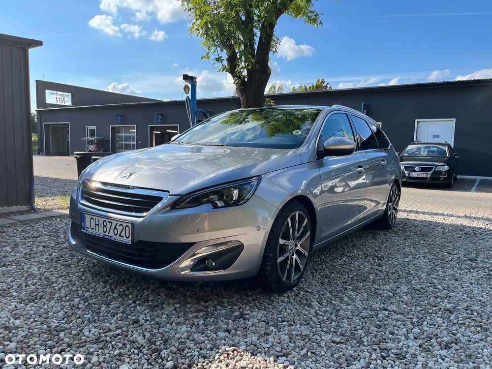 Peugeot 308 - 1