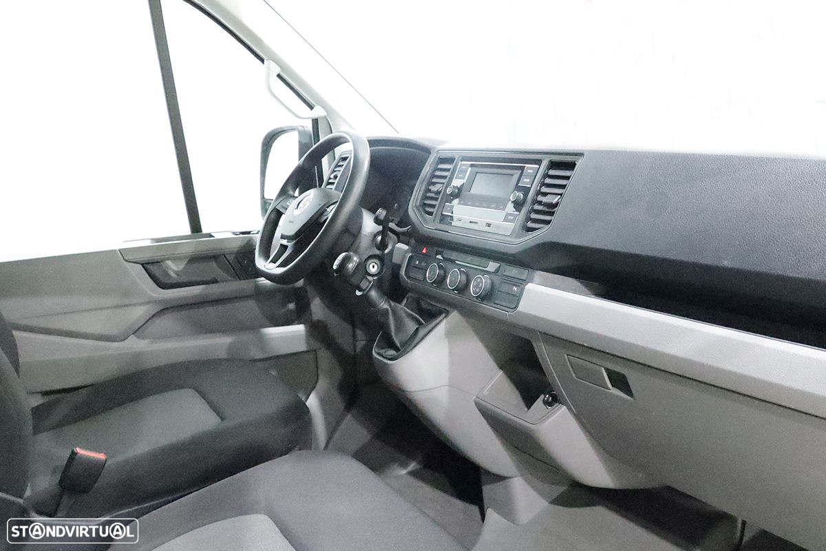 VW crafter 35 2.0 tdi l3h3 médio ta - 17