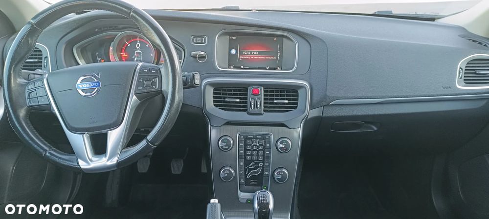 Volvo V40 - 11
