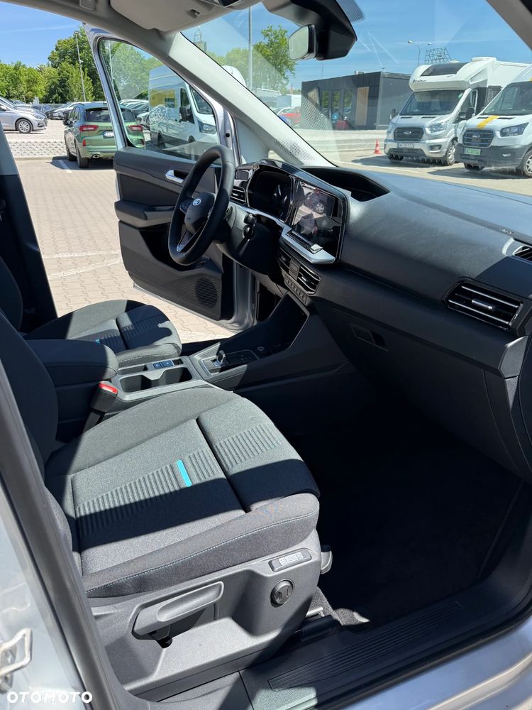 Ford Tourneo Connect Grand - 31