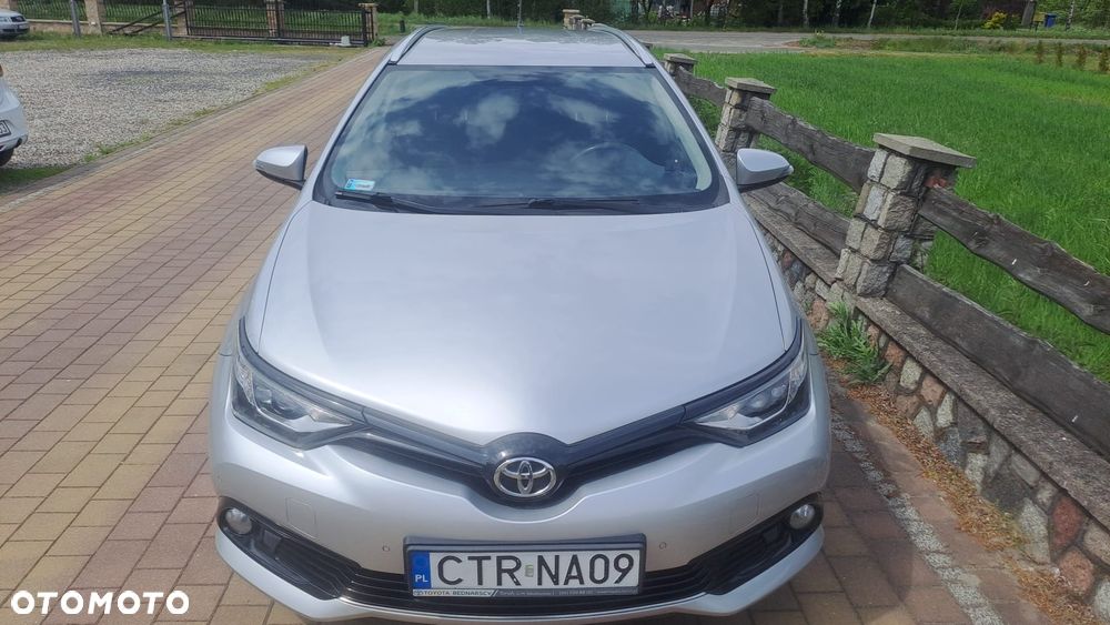 Toyota Auris - 11