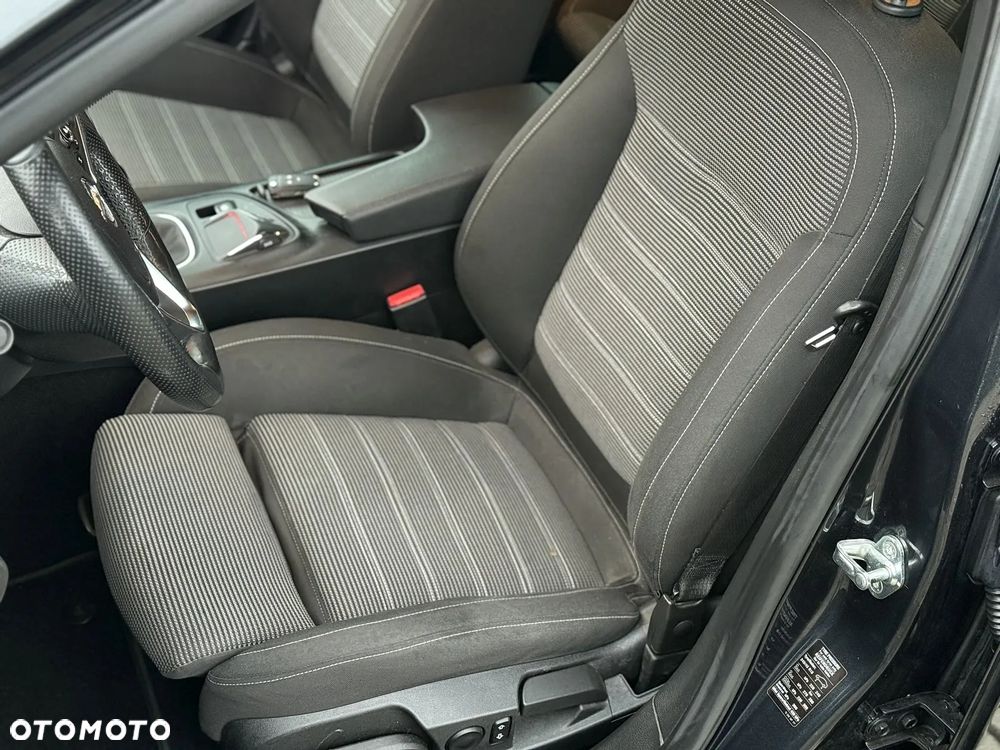 Opel Insignia 1.6 SIDI Turbo ecoFLEX Start/Stop Innovation - 28