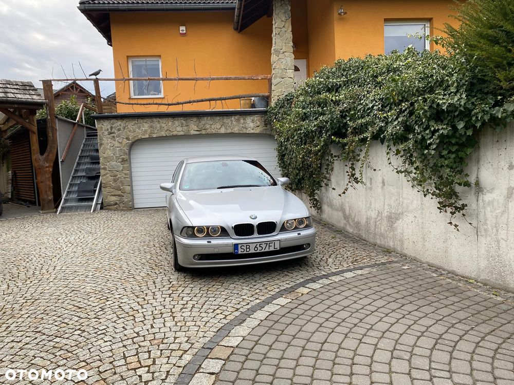 BMW Seria 5 525i - 10