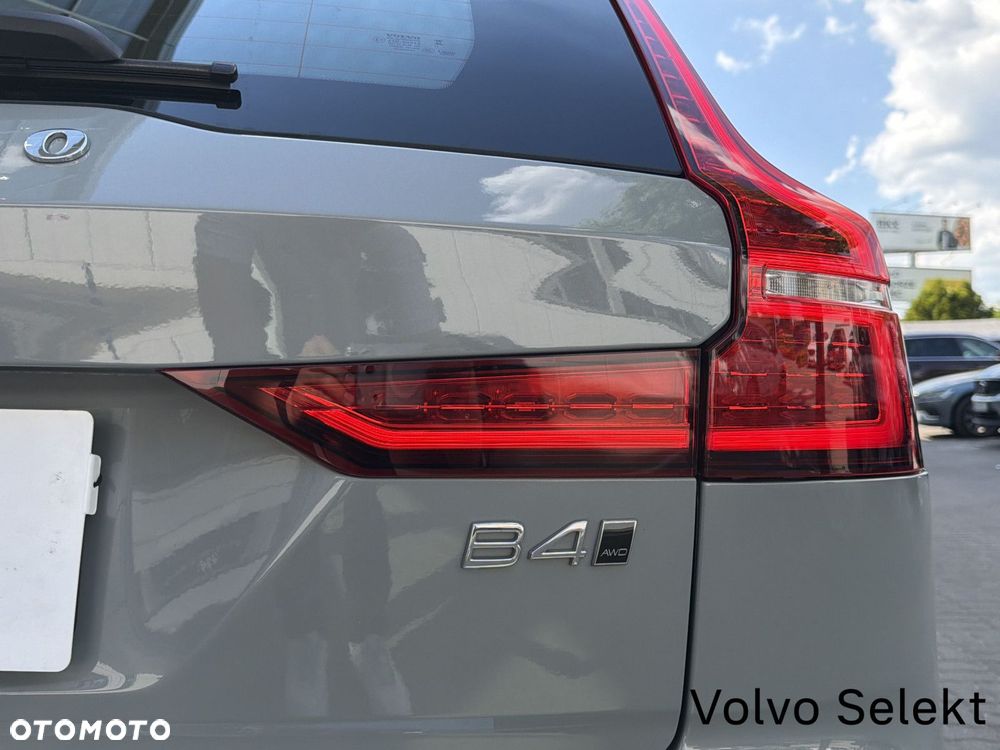 Volvo V60 Cross Country - 34