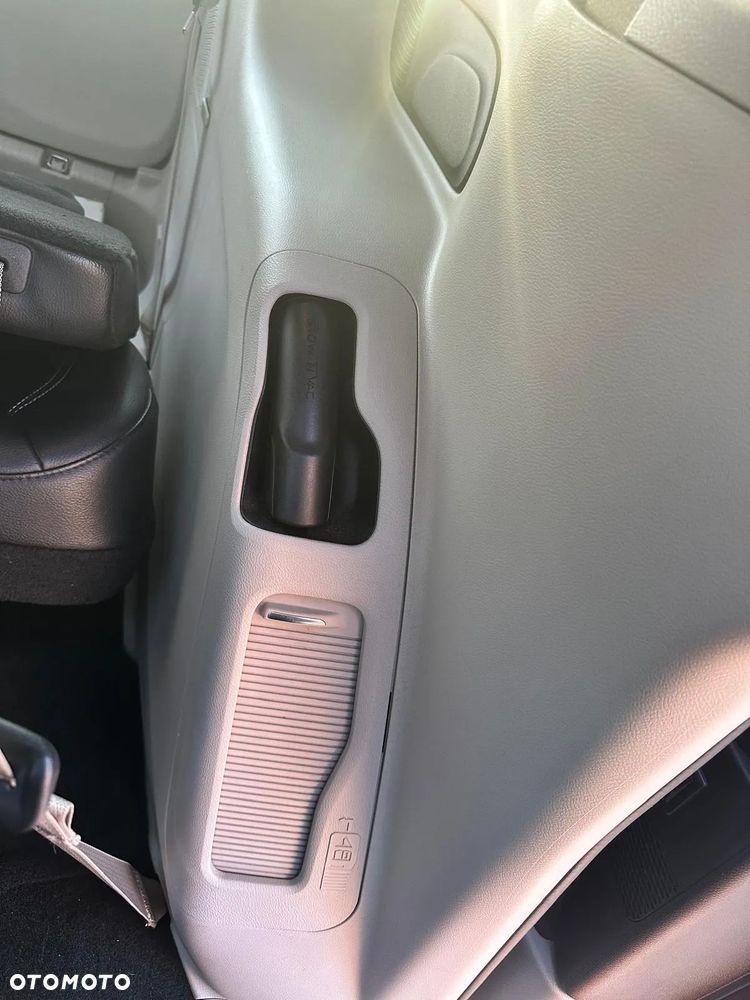 Chrysler Pacifica - 10