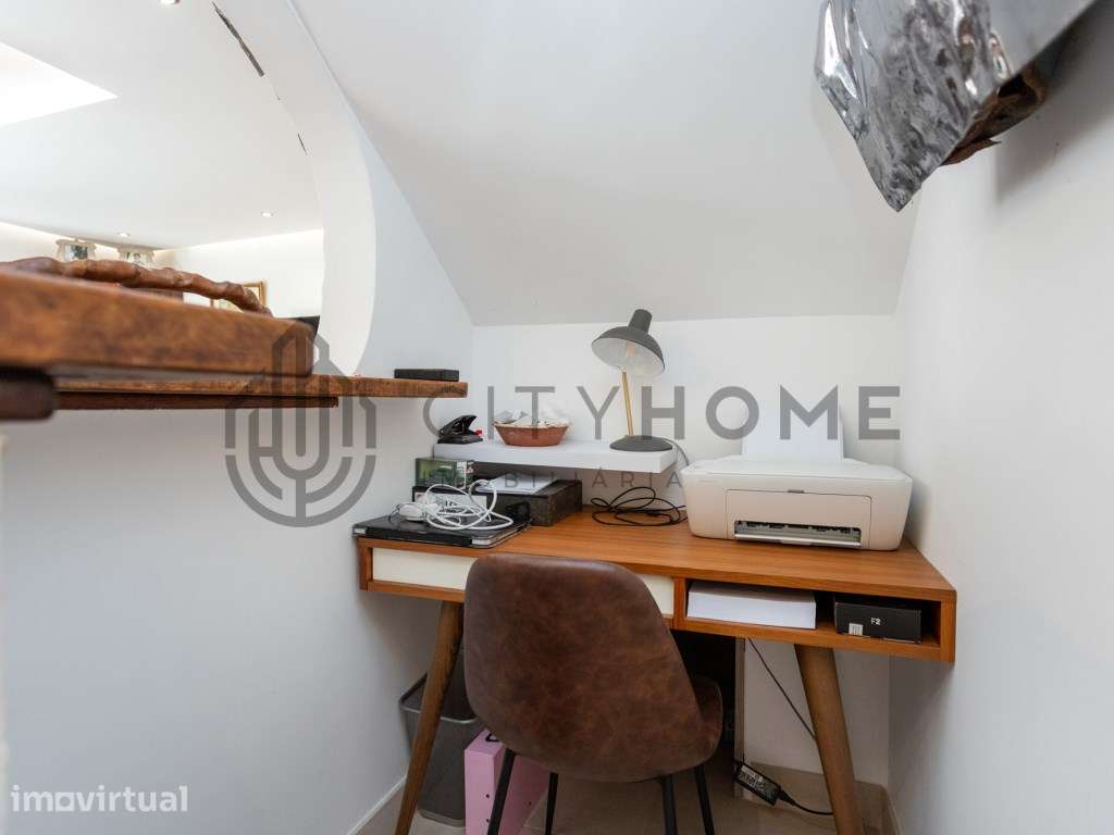 Bela moradia geminada com 3 quartos e apartamento independente - Grande imagem: 4/56