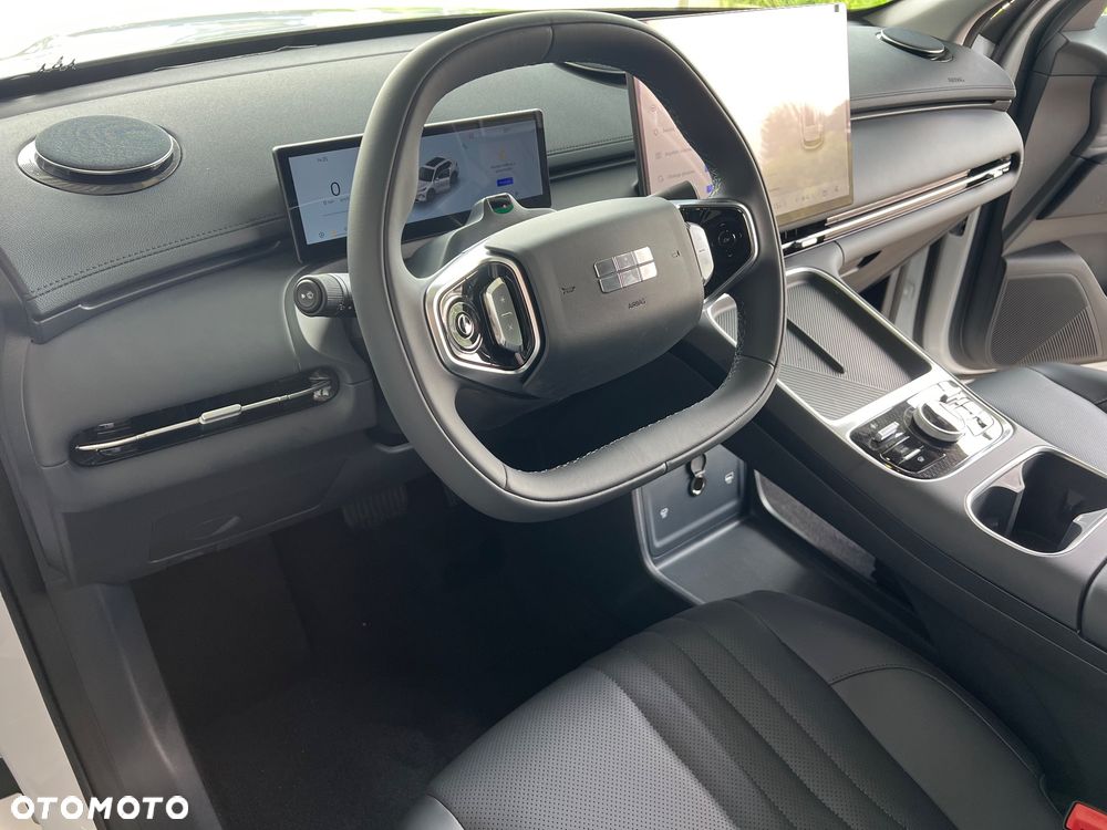 Geely Starray EM-i 1.5 PHEV Pro - 18