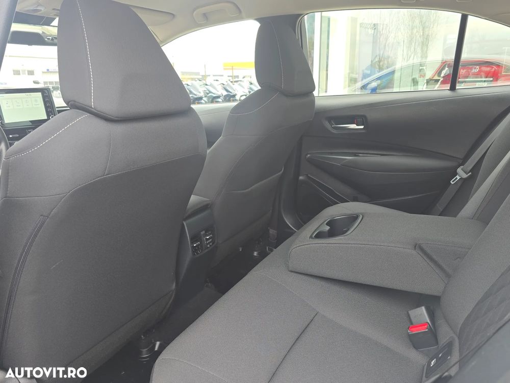 Toyota Corolla 1.8 HSD Business - 15