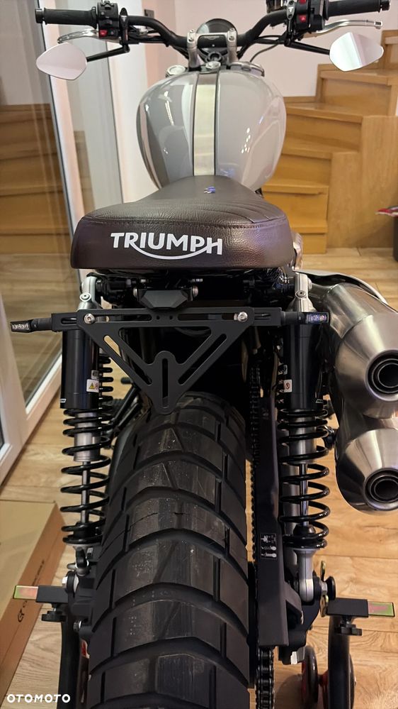 Triumph Scrambler - 13
