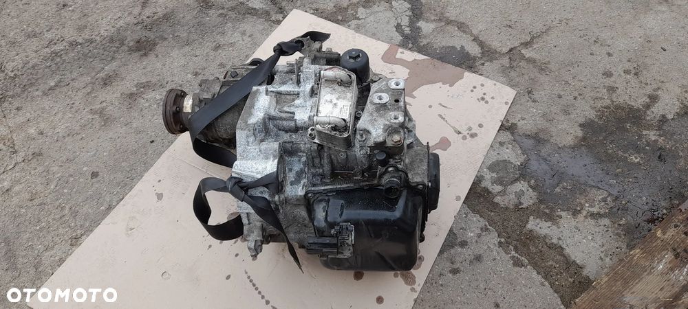 SKODA SUPERB 2 II LIFT 13-15r zbiornik paliwa 2,0 tdi - 6