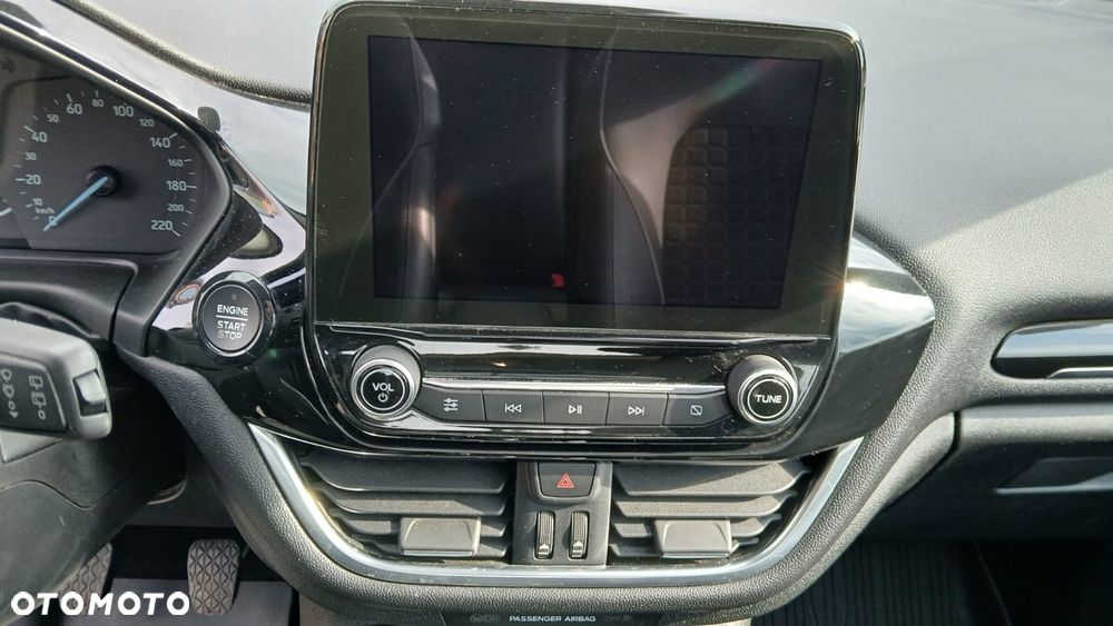 Ford Fiesta 1.0 EcoBoost S&S TITANIUM - 8