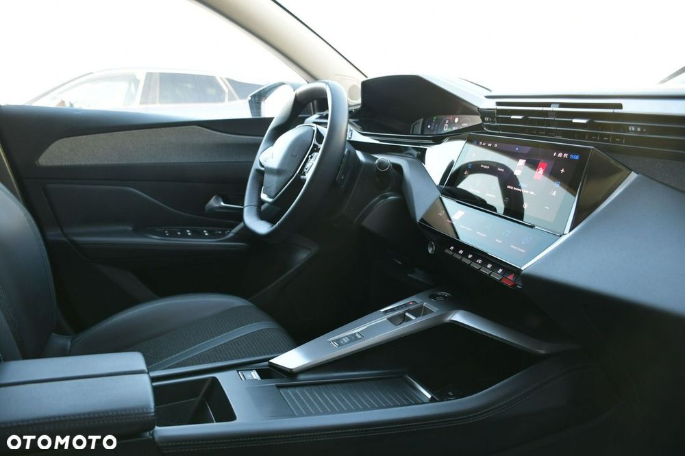 Peugeot 308 1.6 Hybrid PHEV Allure Pack EAT8 - 18