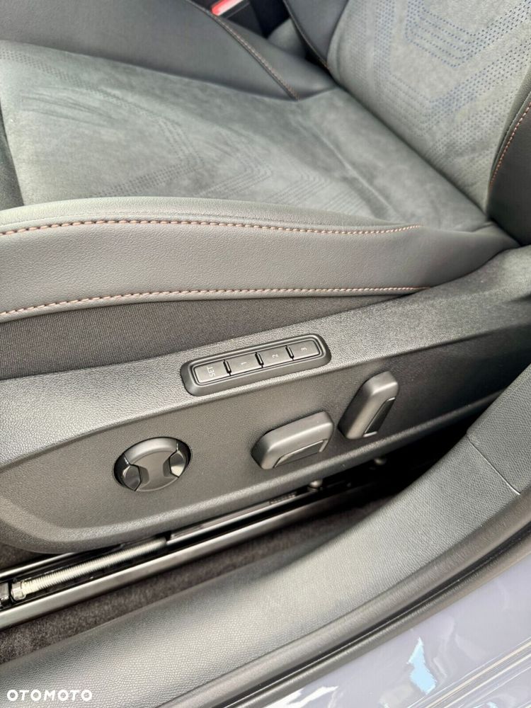 Cupra Leon 1.5 eTSI mHEV DSG - 13