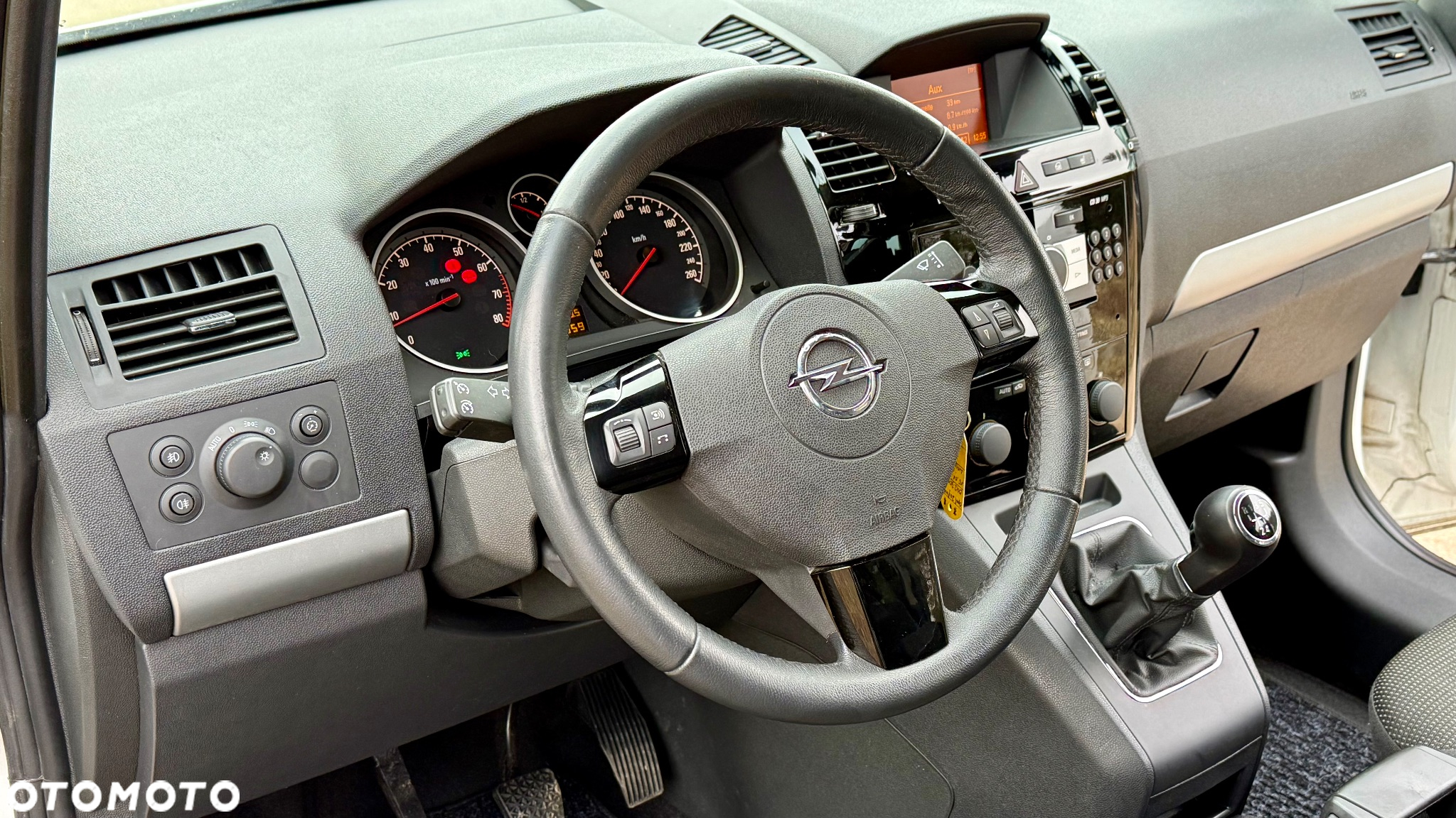 Opel Zafira 1.8 - 35