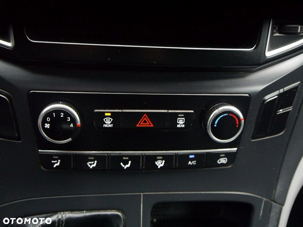 Hyundai H-1 - 26