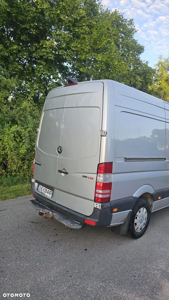 Mercedes-Benz Sprinter - 13