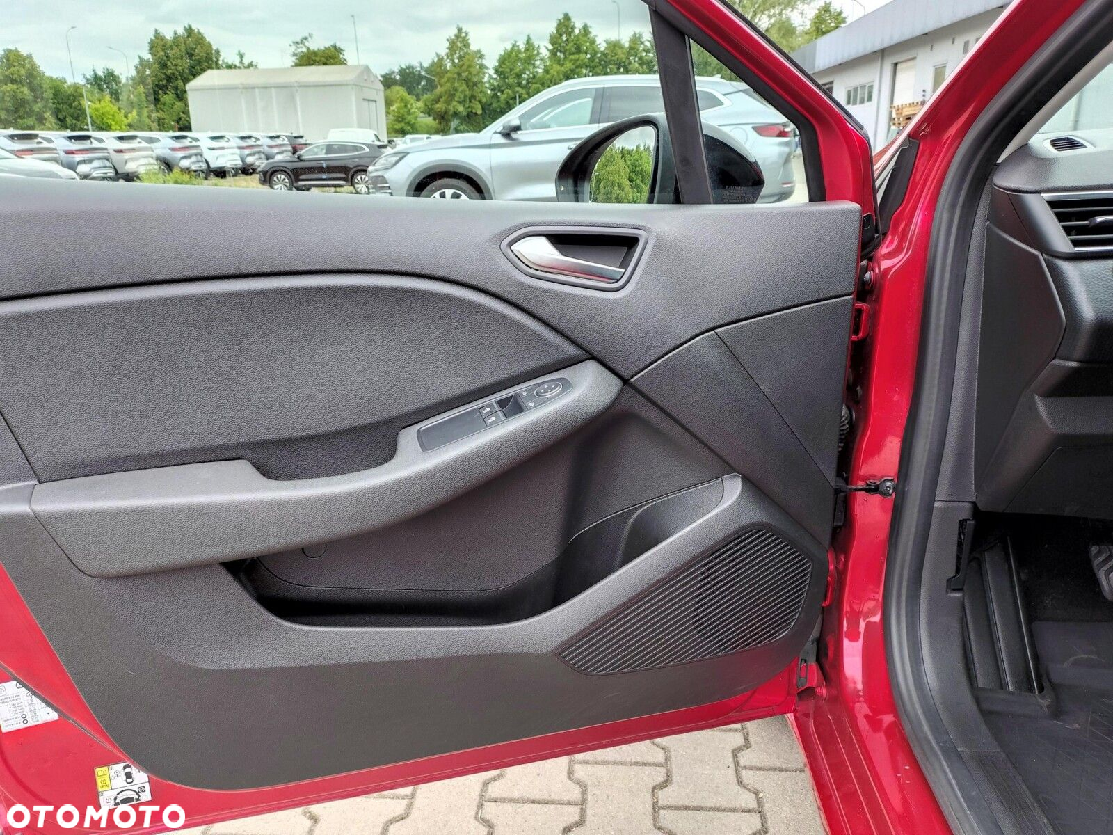 Renault Clio 1.0 TCe Equilibre - 10