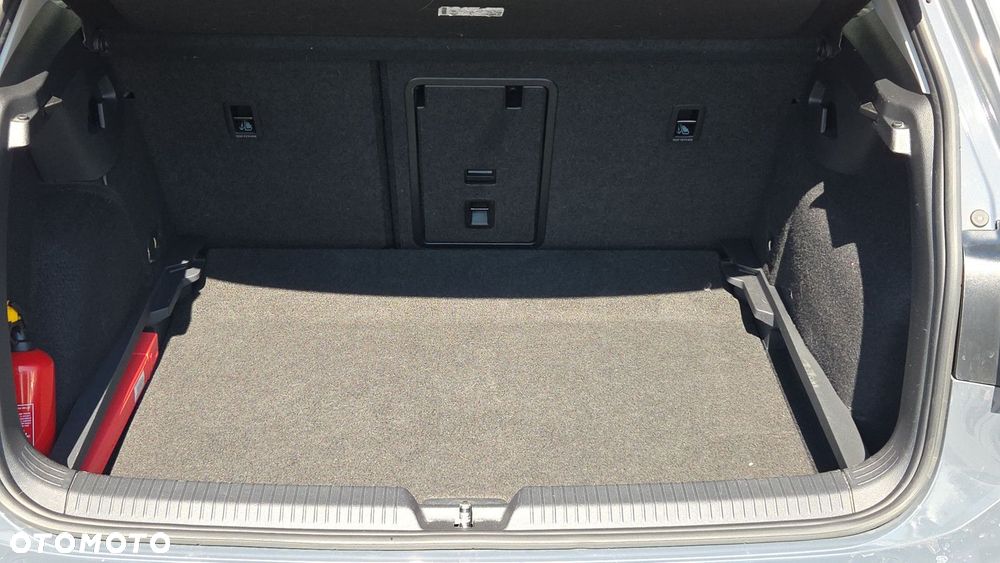Volkswagen Golf - 29