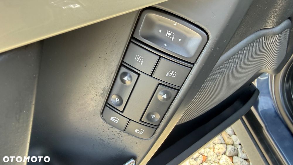 Opel Vectra 1.9 CDTI DPF Cosmo Plus - 13