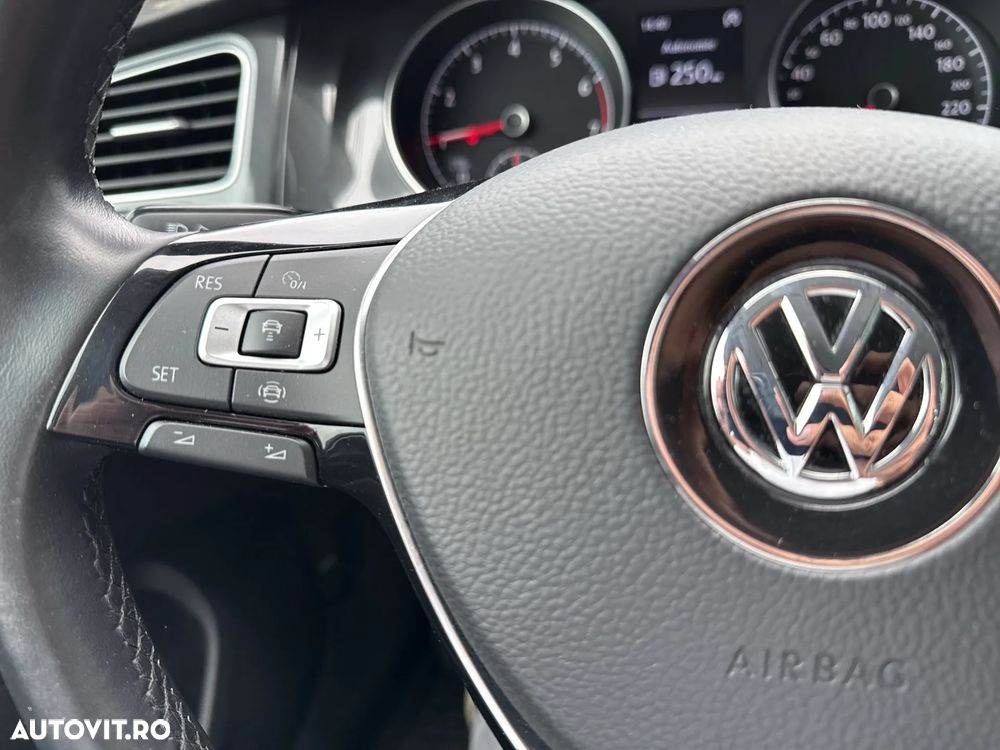 Volkswagen Golf 1.0 TSI Comfortline - 18