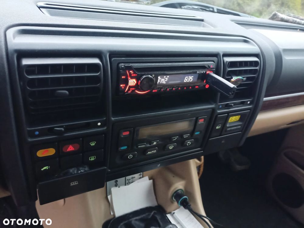 Land Rover Discovery - 13
