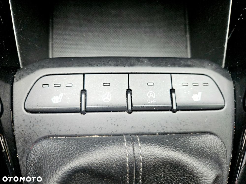 Kia Rio 1.0 T-GDI 120 Platinum Edition - 36