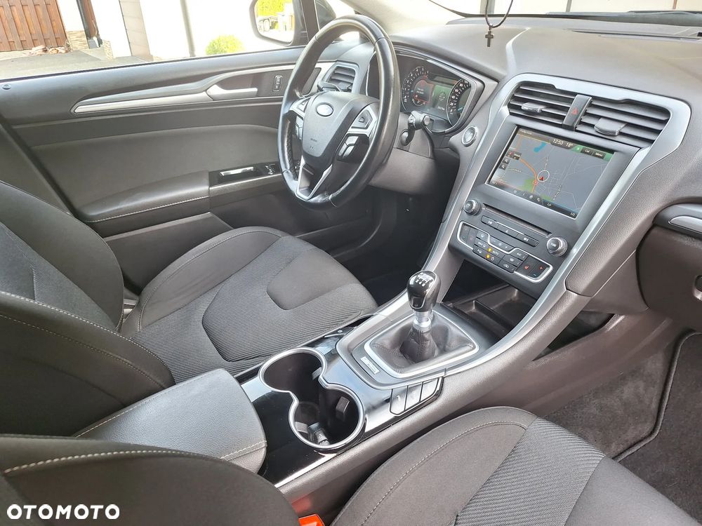 Ford Mondeo - 26