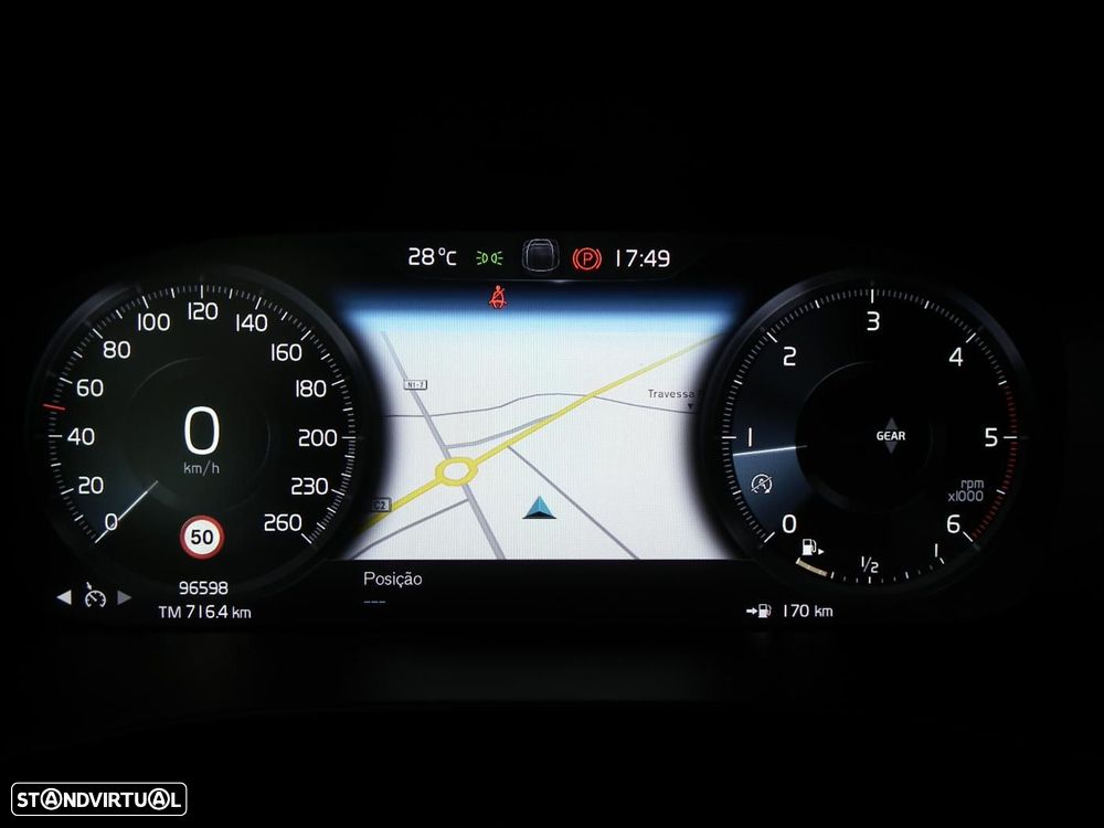 Volvo XC 40 2.0 D3 R-Design - 11
